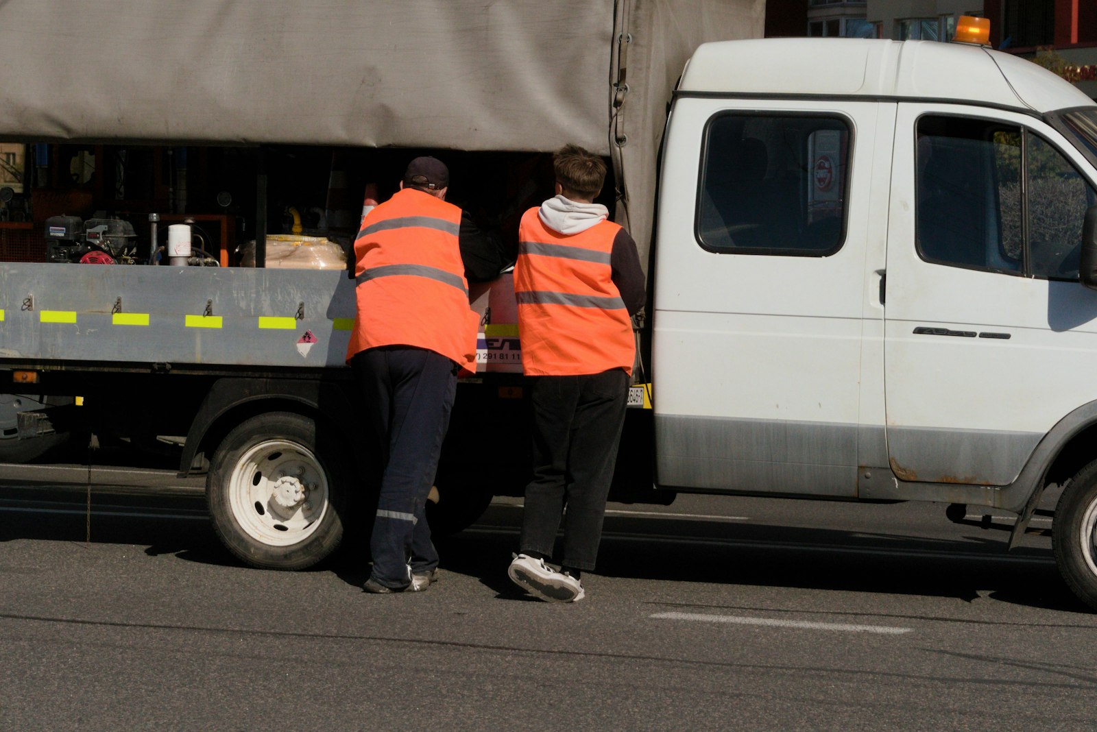 Exchanging insurance information after an accident