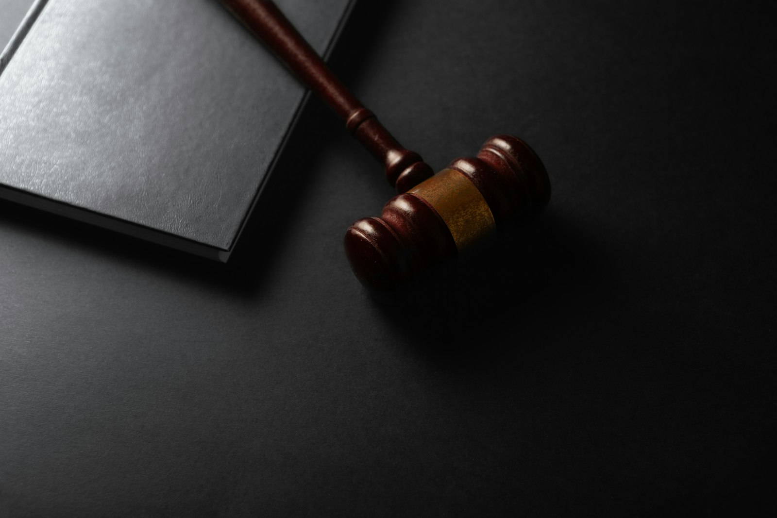 Legal defence costs covered by an umbrella policy