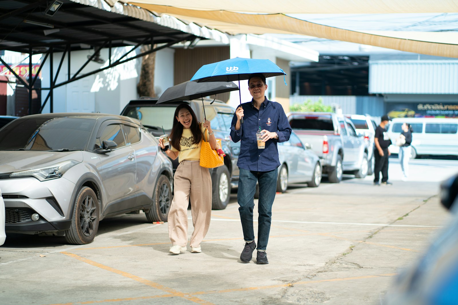 Meeting a buyer safely for a private car sale