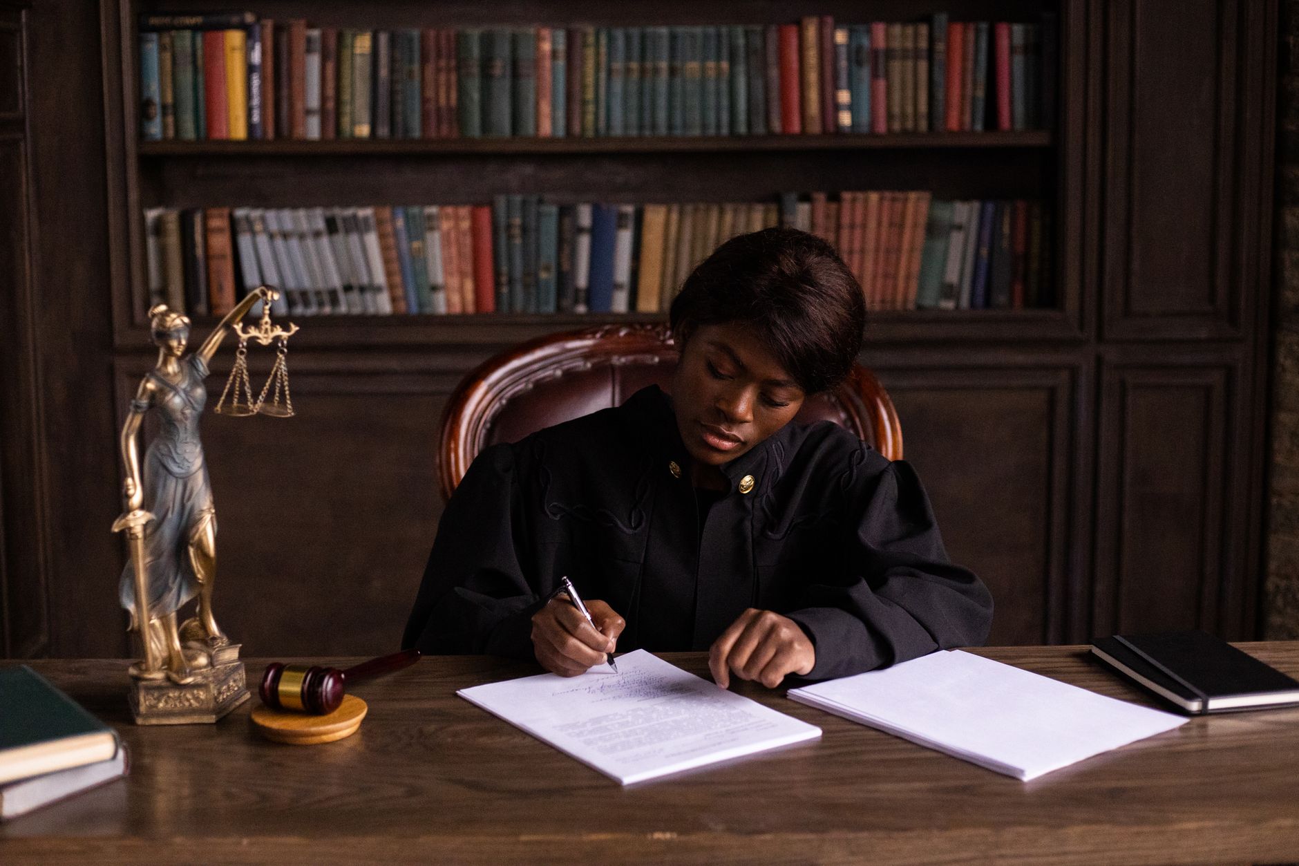 Pennsylvania regulations that cap notary public fees