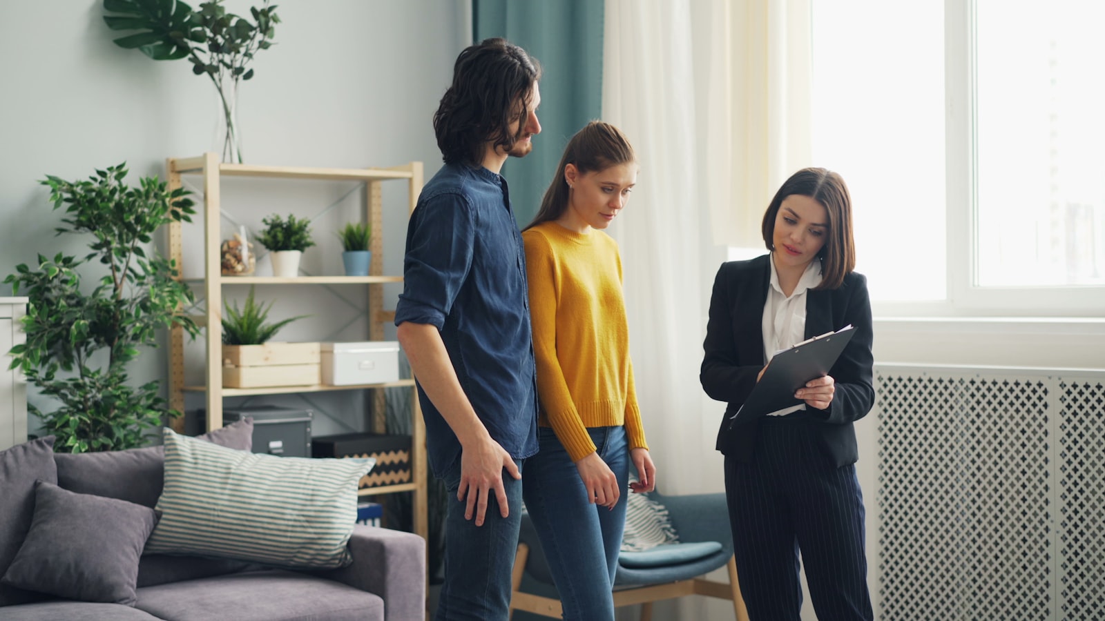 Reviewing a tort election with an insurance agent in Pennsylvania
