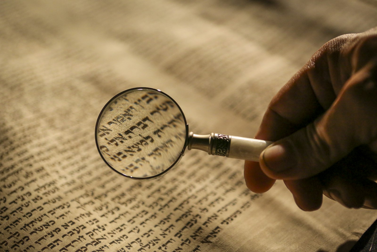Verifying that a Pennsylvania notary commission is current